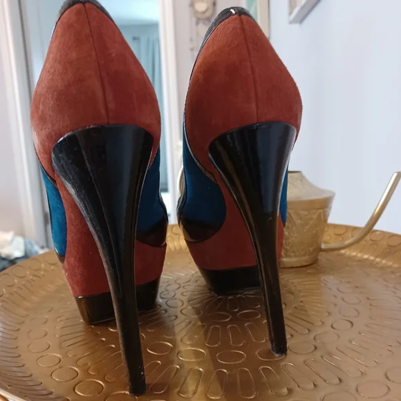 Jessica Simpson "Match" pump - Picture 7 of 11